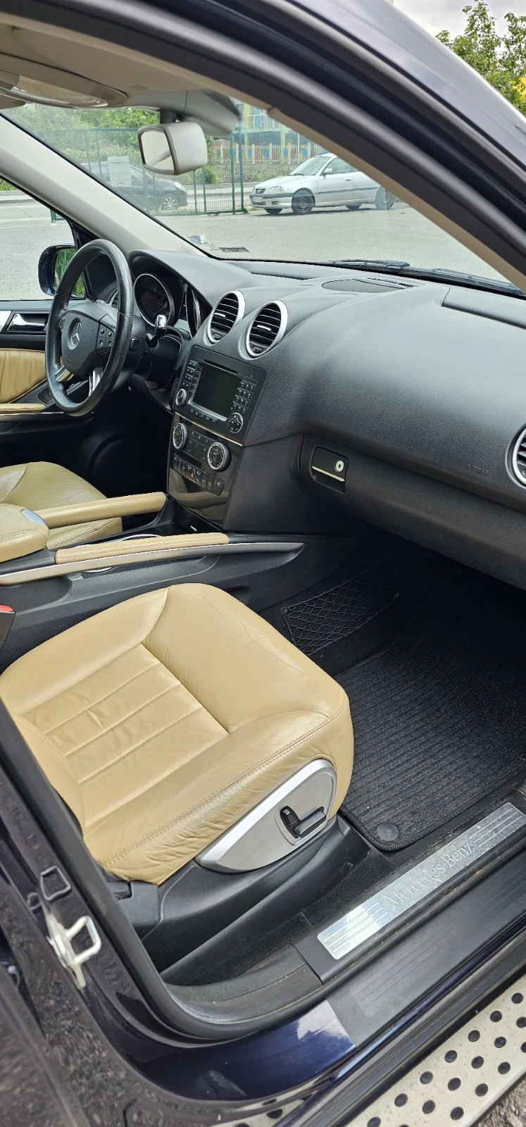 Mercedes-Benz ML 350 4 Matic НА ГАЗ, снимка 8 - Автомобили и джипове - 53029219