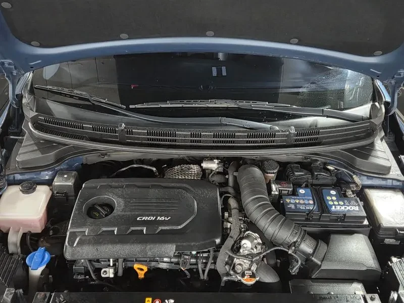 Kia Stonic 1.6 TRENDY, снимка 6 - Автомобили и джипове - 55262409