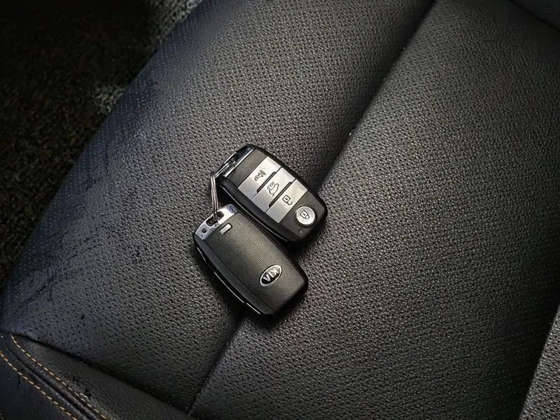 Kia Stonic 1.6 TRENDY, снимка 17 - Автомобили и джипове - 55262409