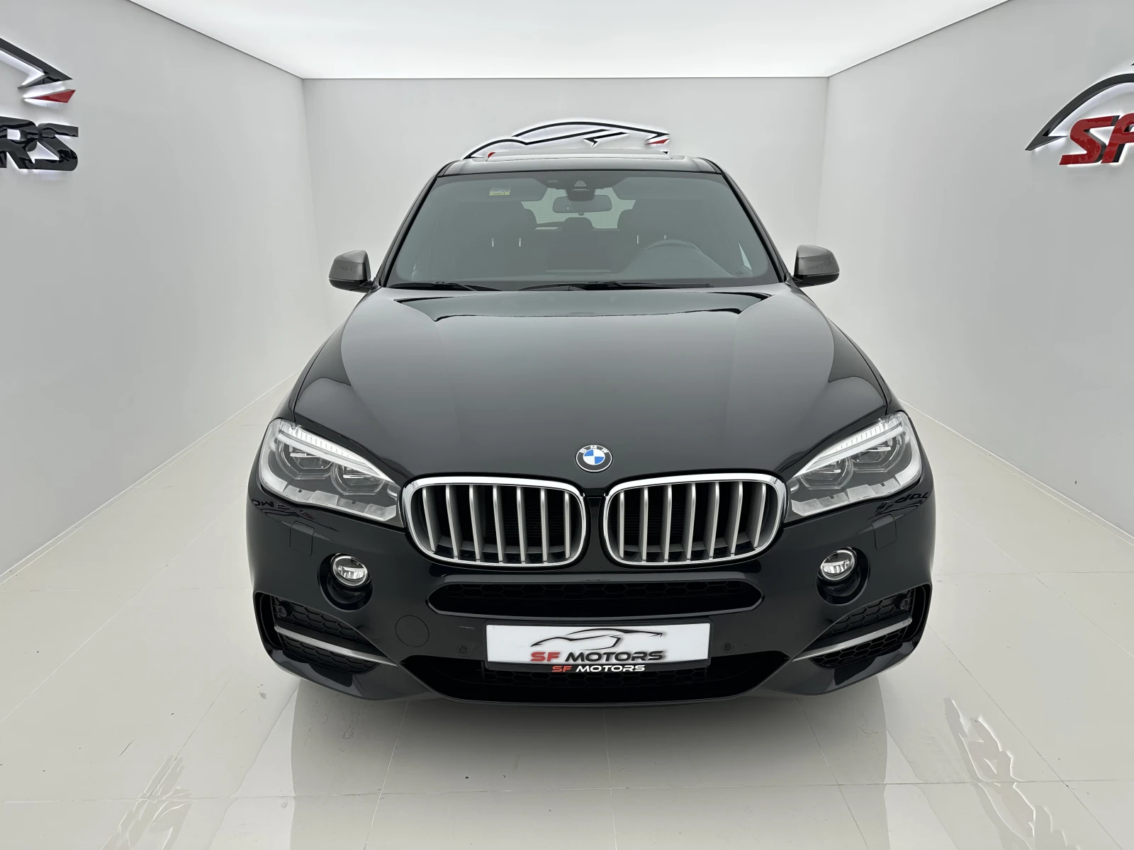 BMW X5 М50D PANO* ВАКУМ* FULL LED - изображение 2