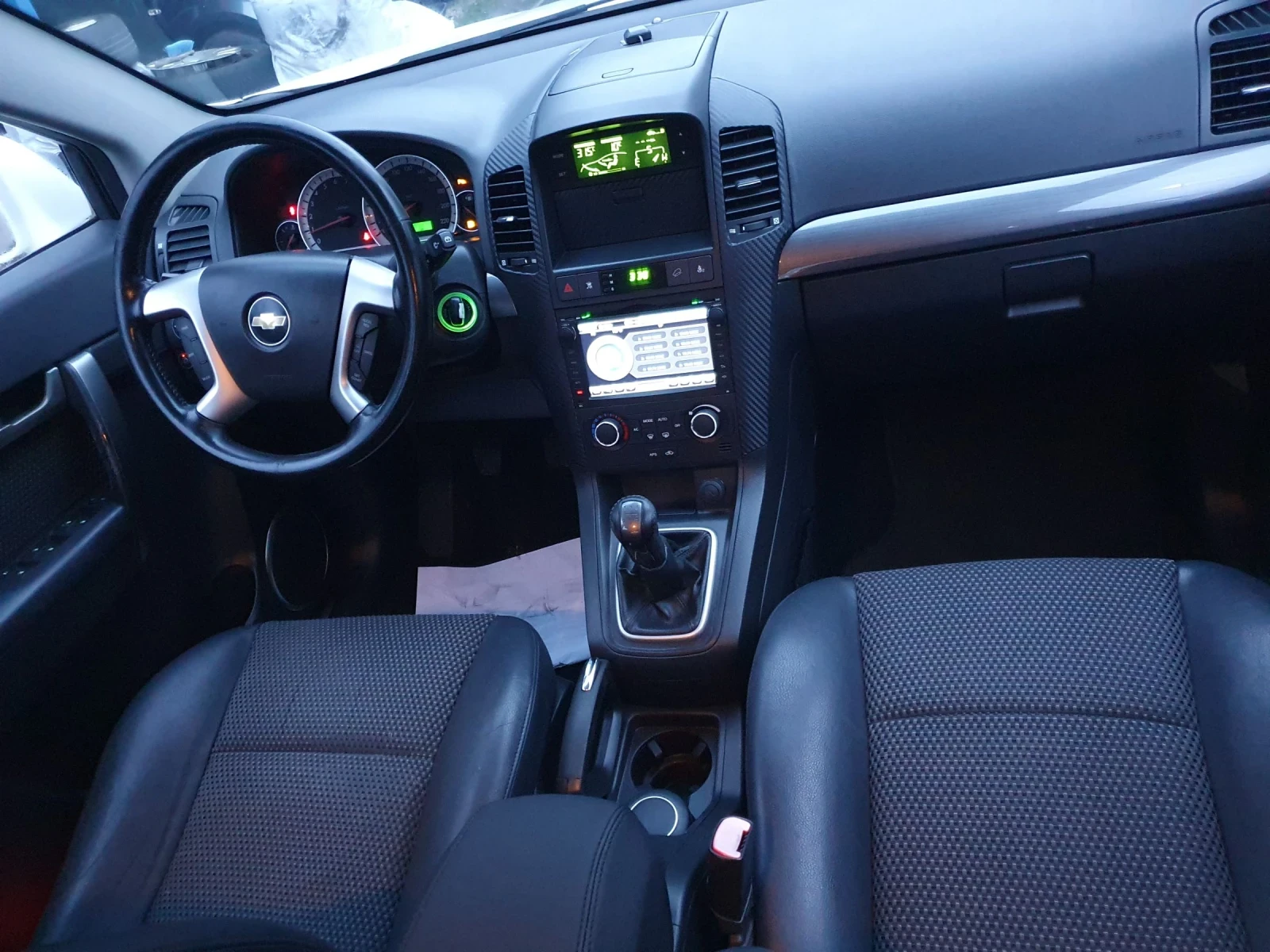 Chevrolet Captiva 2.4 GAZ  NAV 4X4 I KOJA  7 mesta - изображение 8