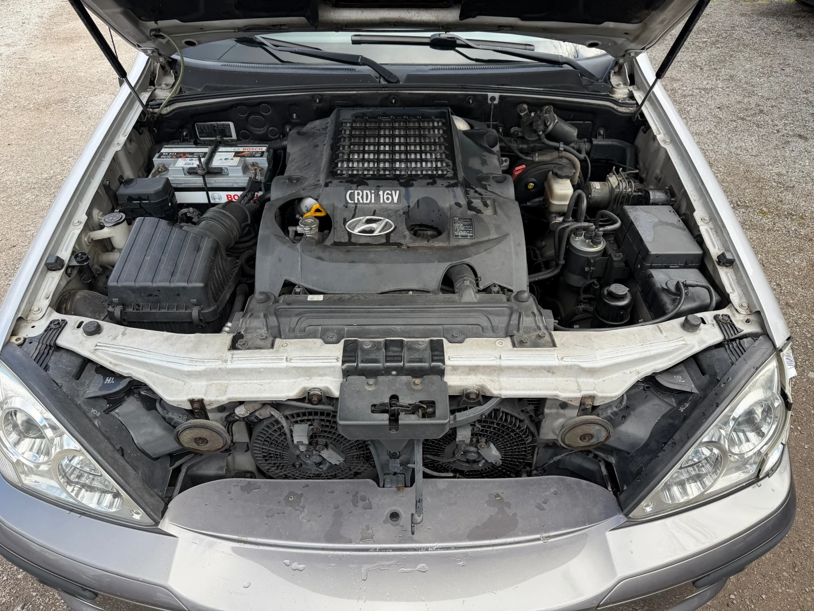 Hyundai Terracan 2.9 CRDi Автоматик 4х4, снимка 14 - Автомобили и джипове - 53271337