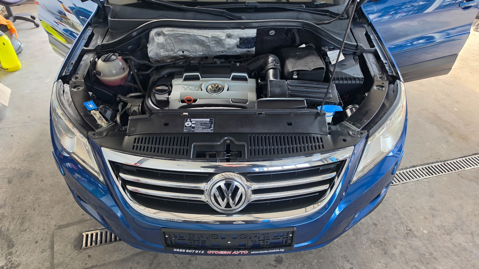 VW Tiguan OFFROAD* 4x4* Бензин* фейслифт, снимка 17 - Автомобили и джипове - 53785516