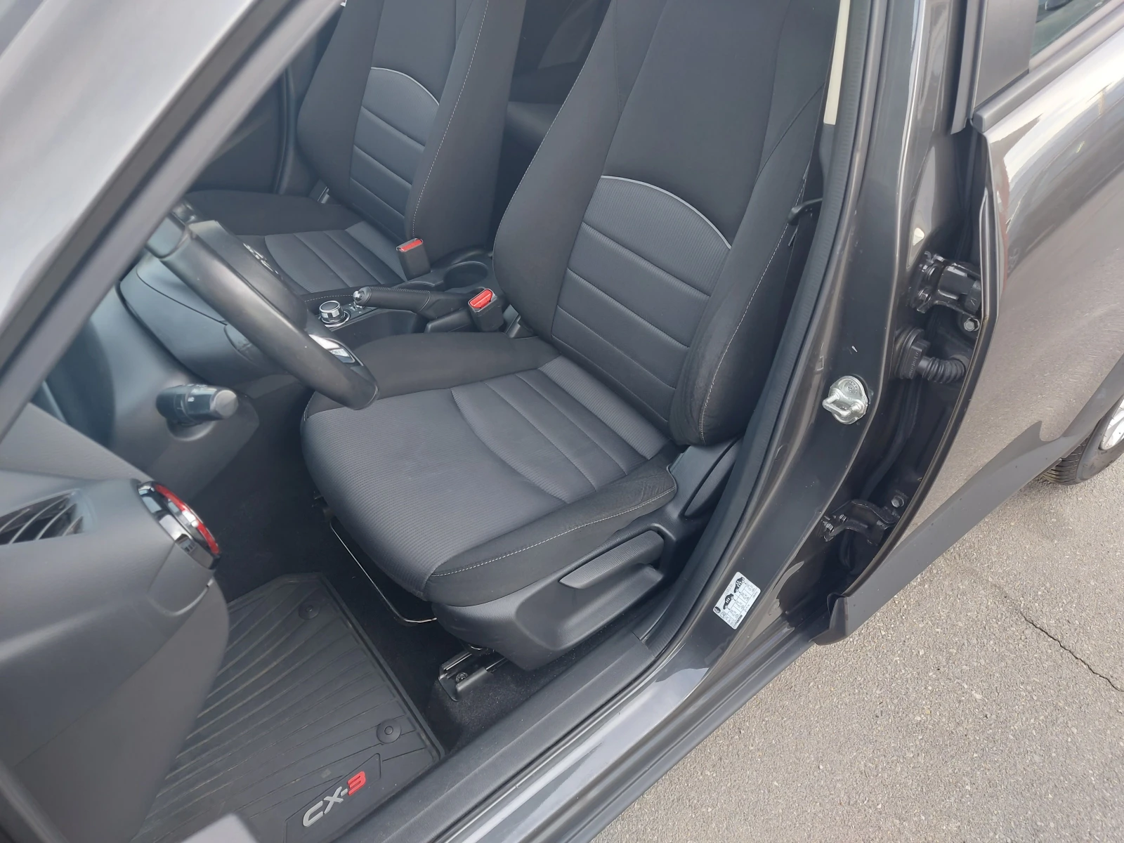 Mazda CX-3 2.0 i * SKYACTIVE* G120 * CHALLENGE* 6 МТ, снимка 8 - Автомобили и джипове - 54113264