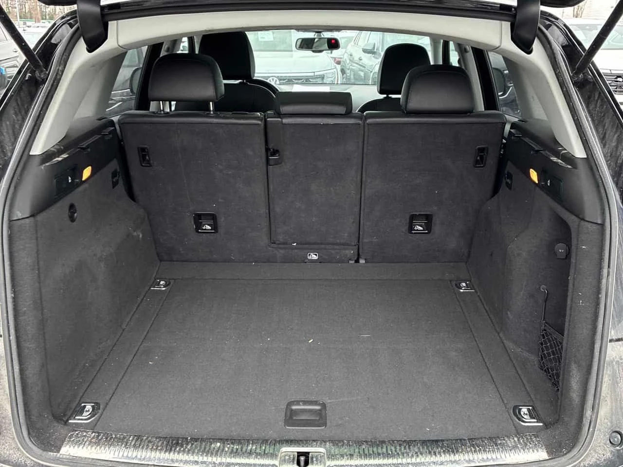 Audi Q5 * 2.0T Progressiv * CARFAX * ОТ ПРЕДСТАВИТЕЛСТВО *, снимка 16 - Автомобили и джипове - 54359596