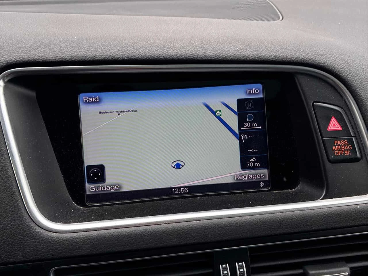 Audi Q5 * 2.0T Progressiv * CARFAX * ОТ ПРЕДСТАВИТЕЛСТВО *, снимка 11 - Автомобили и джипове - 54359596