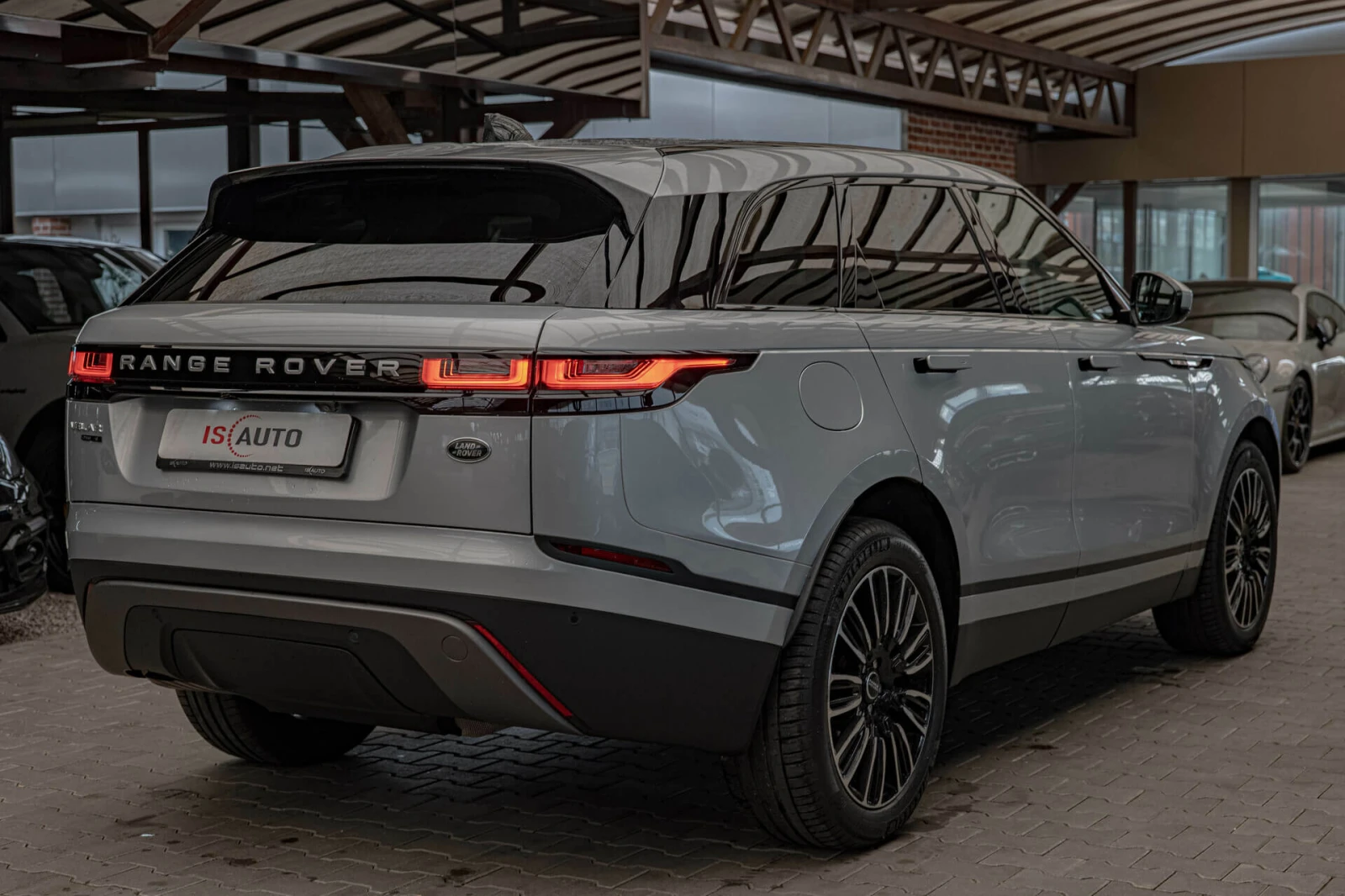 Land Rover Range Rover Velar D180/AWD/Virtual/FullLed/LaneAssist/MERIDIAN, снимка 5 - Автомобили и джипове - 54554056