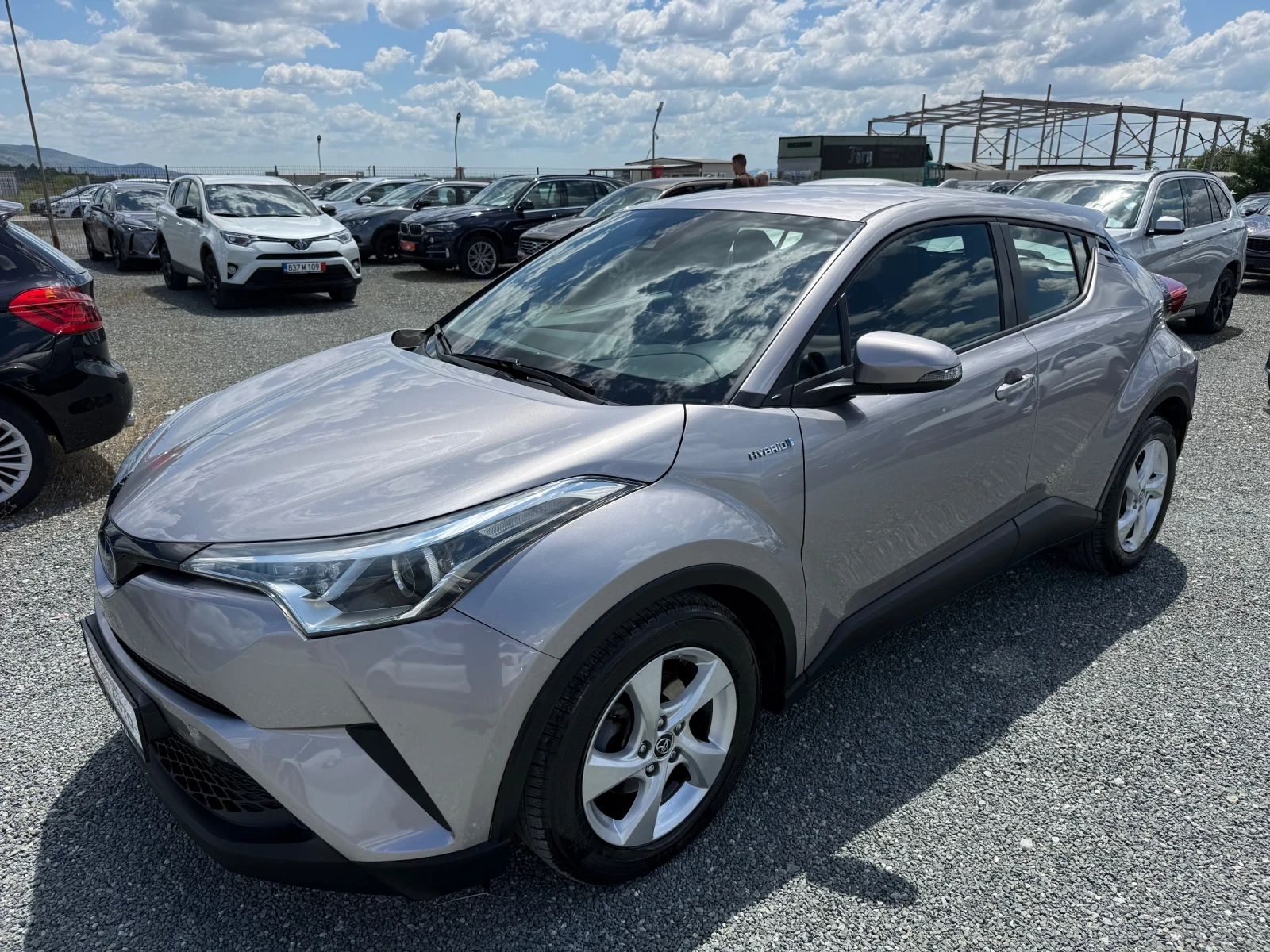 Toyota C-HR (KATO НОВА)^(ХИБРИД)
