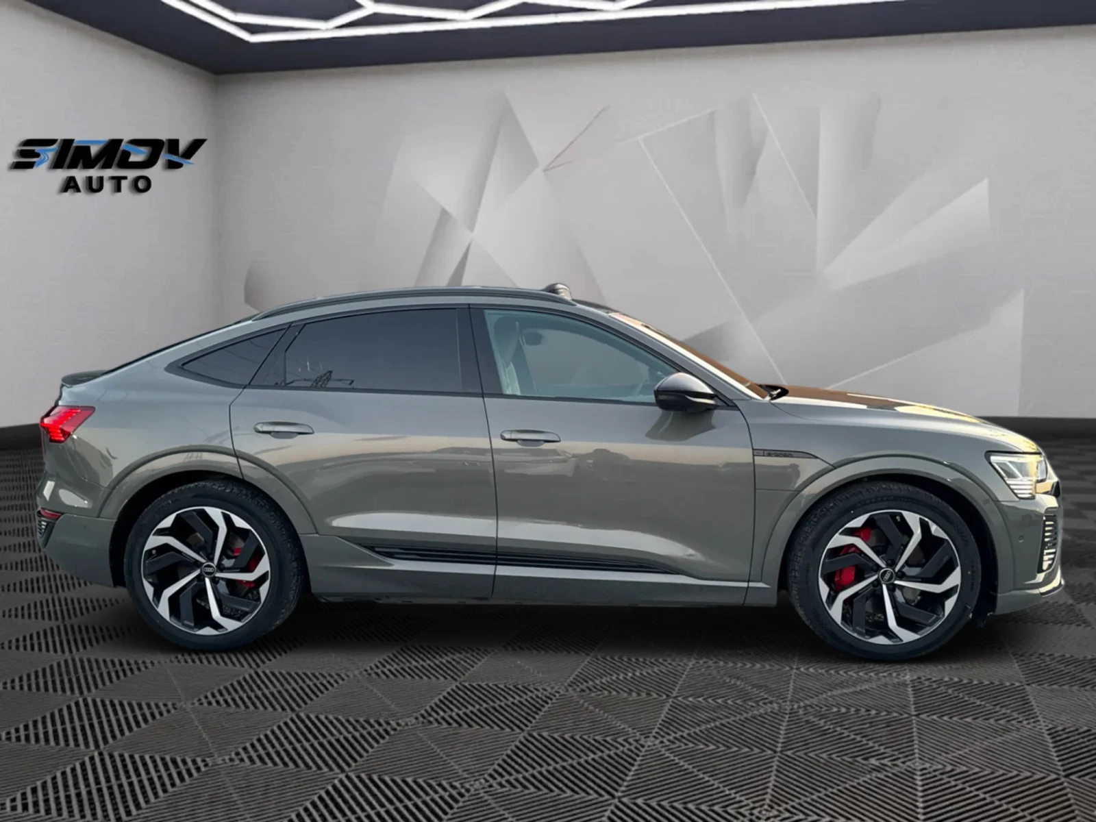 Audi Q8 E-TRON SPORTBACK S-LINE PLUS 114KWH 408КС. ПАНОРАМ, снимка 6 - Автомобили и джипове - 54704964