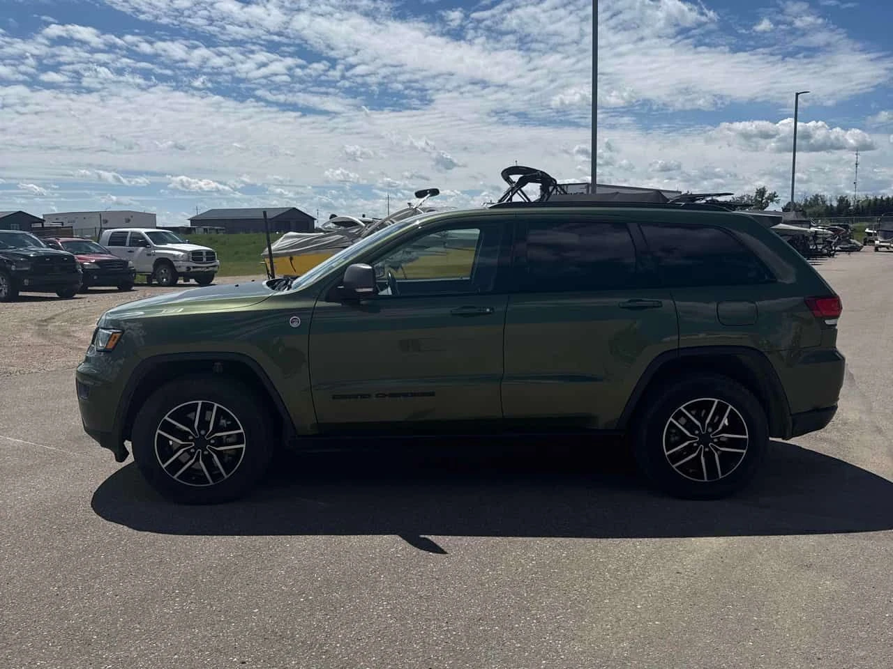 Jeep Grand cherokee TRAILHAWK/CARFAX/ДИСТРОНИК/ОТ ПРЕДСТАВИТЕЛСТВО, снимка 5 - Автомобили и джипове - 55046635