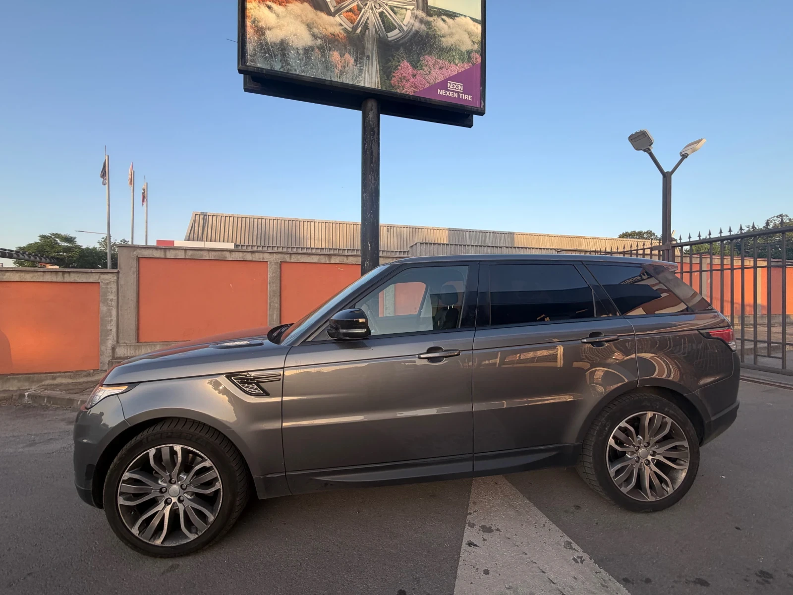 Land Rover Range Rover Sport 3.0D* Autobiography, снимка 4 - Автомобили и джипове - 55267845