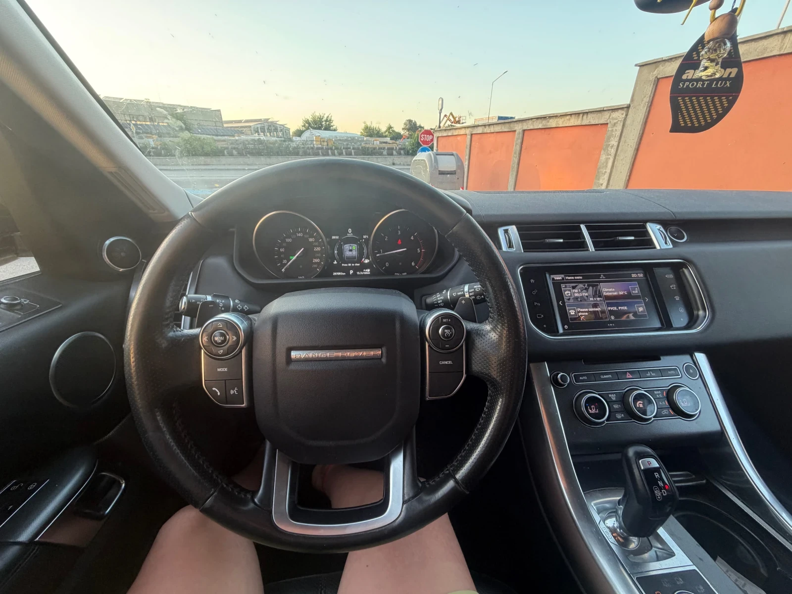 Land Rover Range Rover Sport 3.0D* Autobiography, снимка 10 - Автомобили и джипове - 55267845