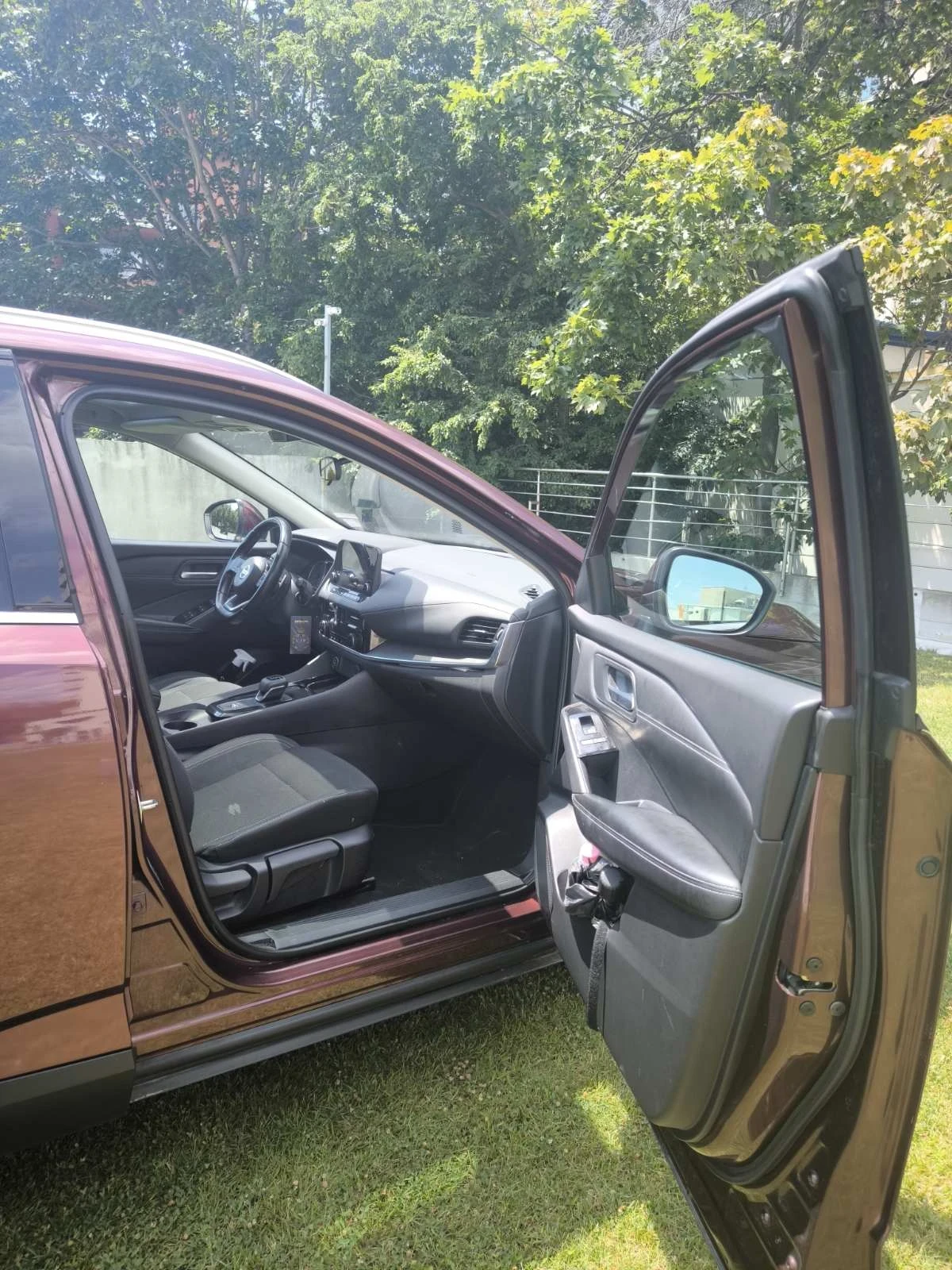 Nissan Qashqai Accenta+ MHEV 1, 3 Първи собственик БГ, в ГАРАНЦИЯ, снимка 7 - Автомобили и джипове - 55501727