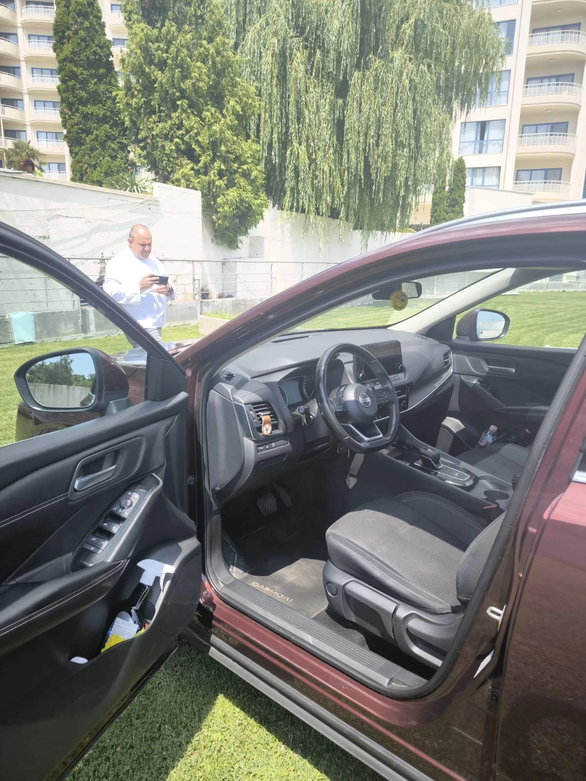 Nissan Qashqai Accenta+ MHEV 1, 3 Първи собственик БГ, в ГАРАНЦИЯ, снимка 8 - Автомобили и джипове - 55501727