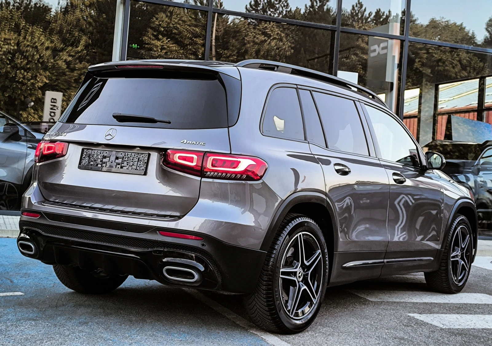Mercedes-Benz GLB 220 D AMG LINE 4-MATIC �������� 7 �����  | Mobile.bg � ����������� 4