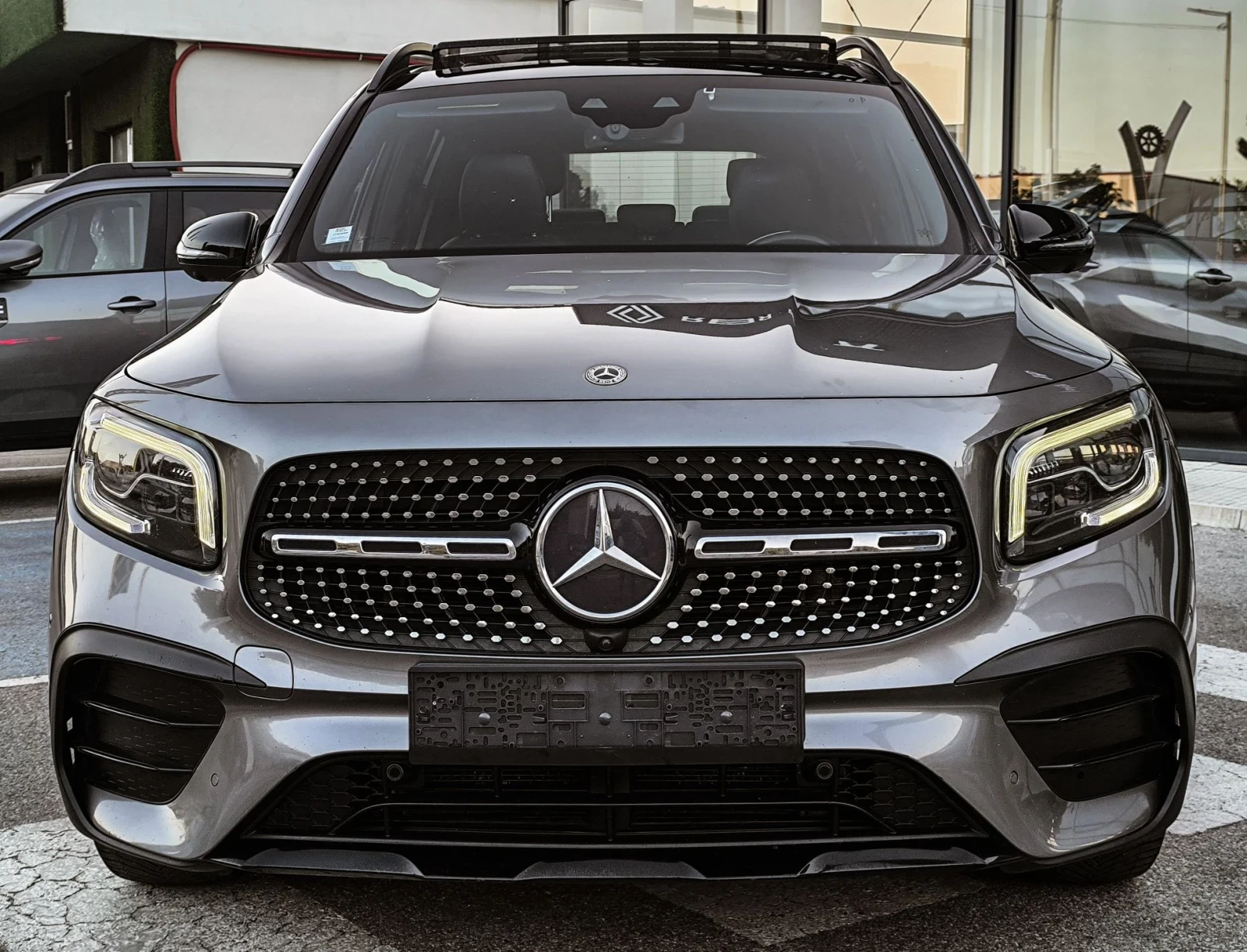 Mercedes-Benz GLB 220 D AMG LINE 4-MATIC �������� 7 �����  | Mobile.bg � ����������� 2