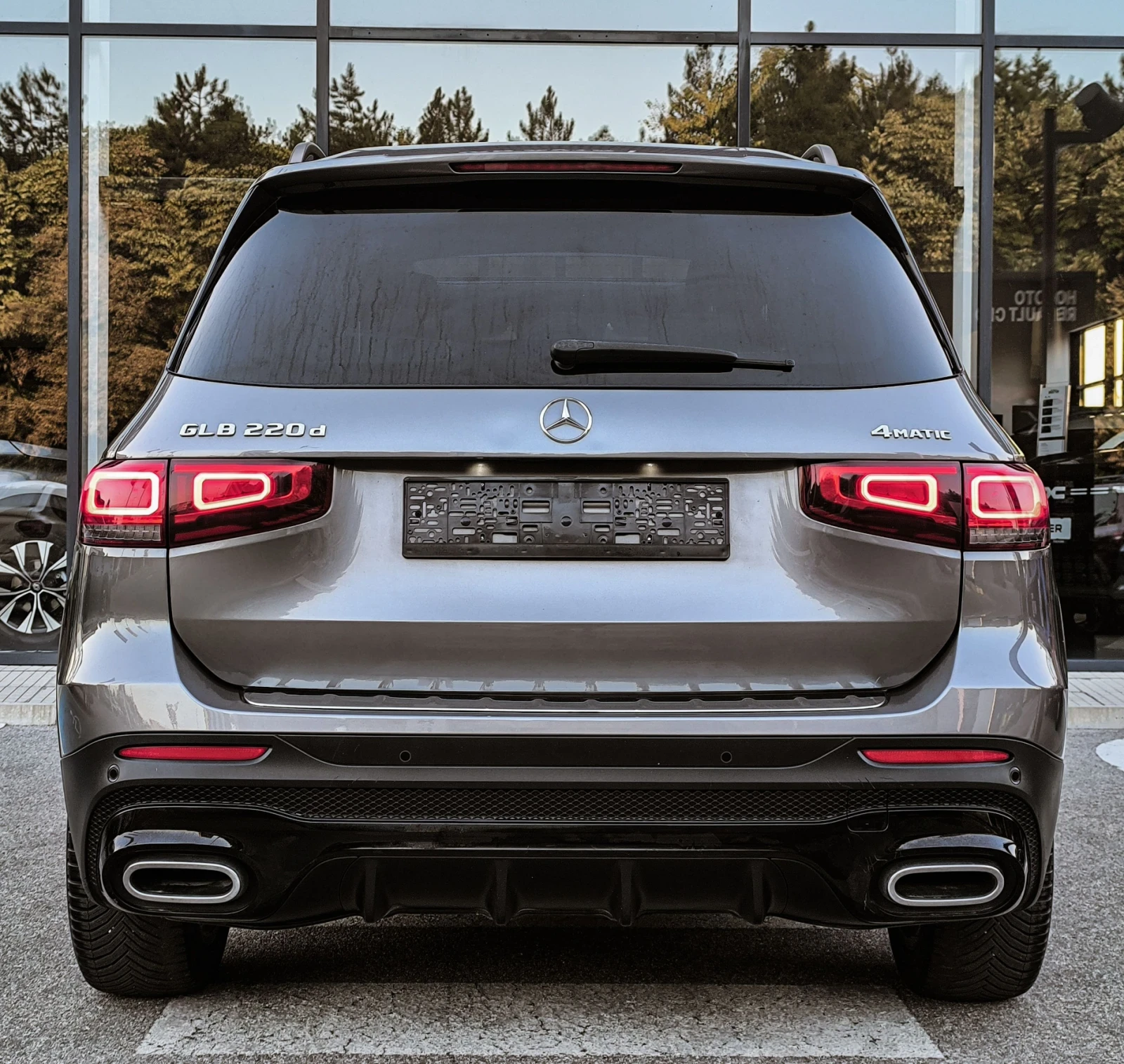 Mercedes-Benz GLB 220 D AMG LINE 4-MATIC �������� 7 �����  | Mobile.bg � ����������� 6