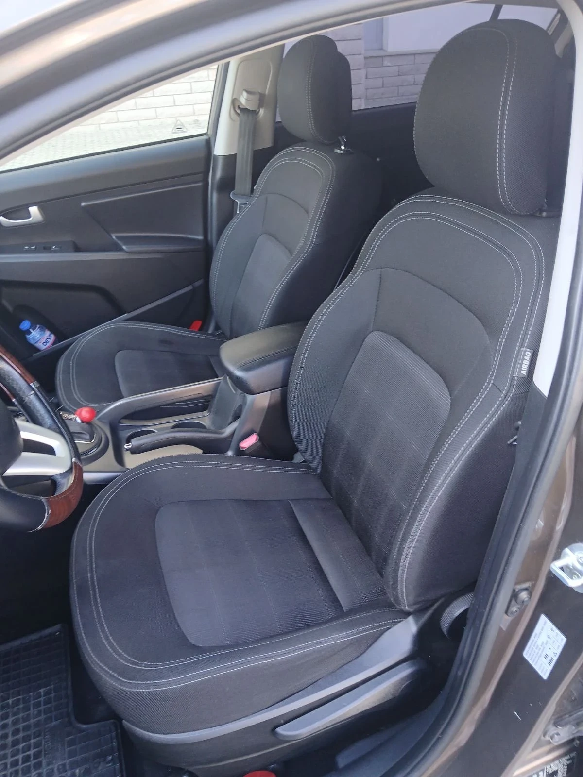Kia Sportage, снимка 11 - Автомобили и джипове - 55879950