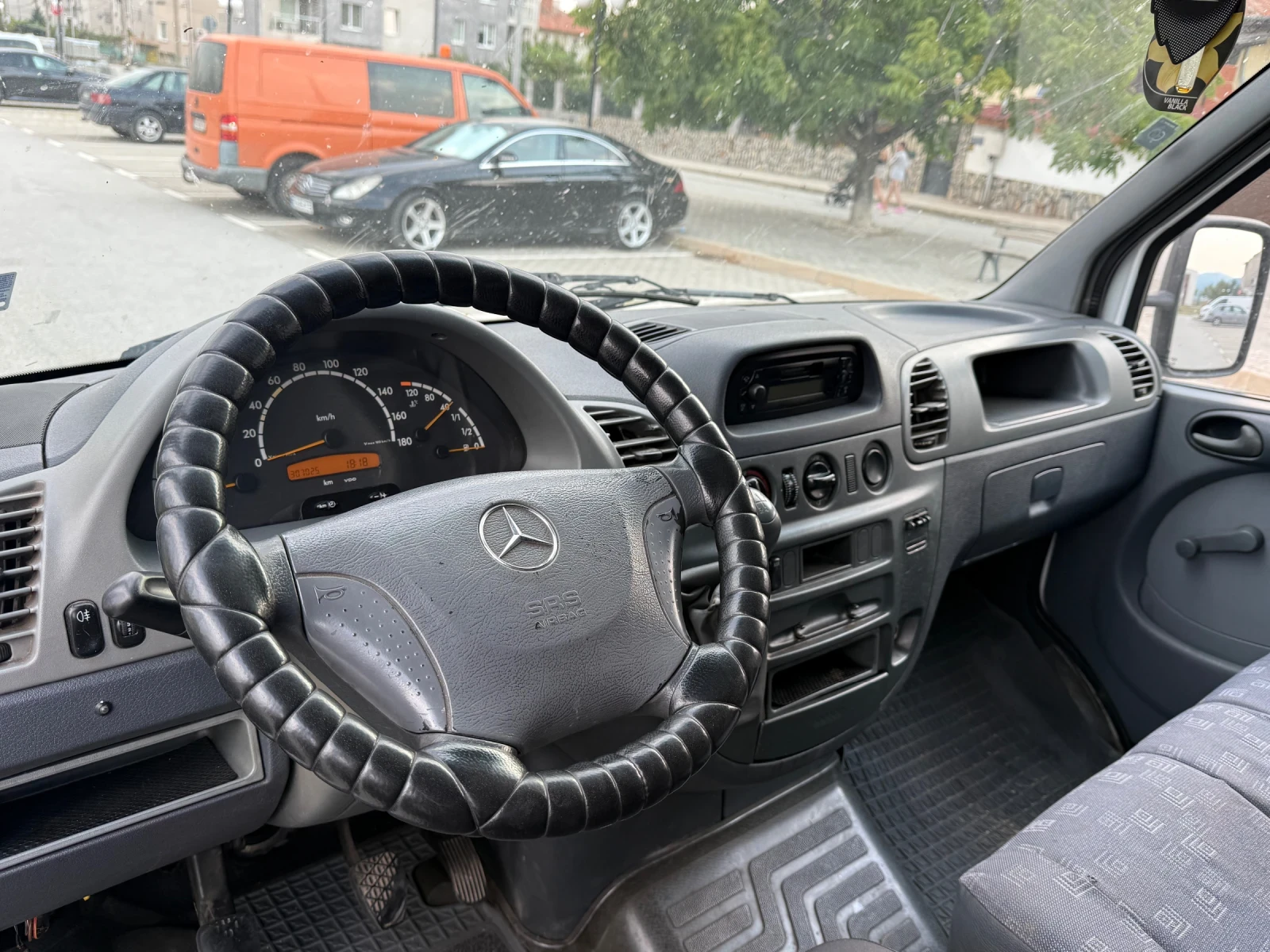 Mercedes-Benz Sprinter 211 ТОВАРЕН, снимка 13 - Бусове и автобуси - 55709749