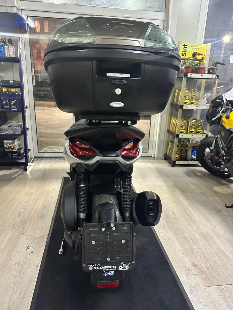 Piaggio Beverly 300hpe S 03.2023г., снимка 13 - Мотоциклети и мототехника - 52655286