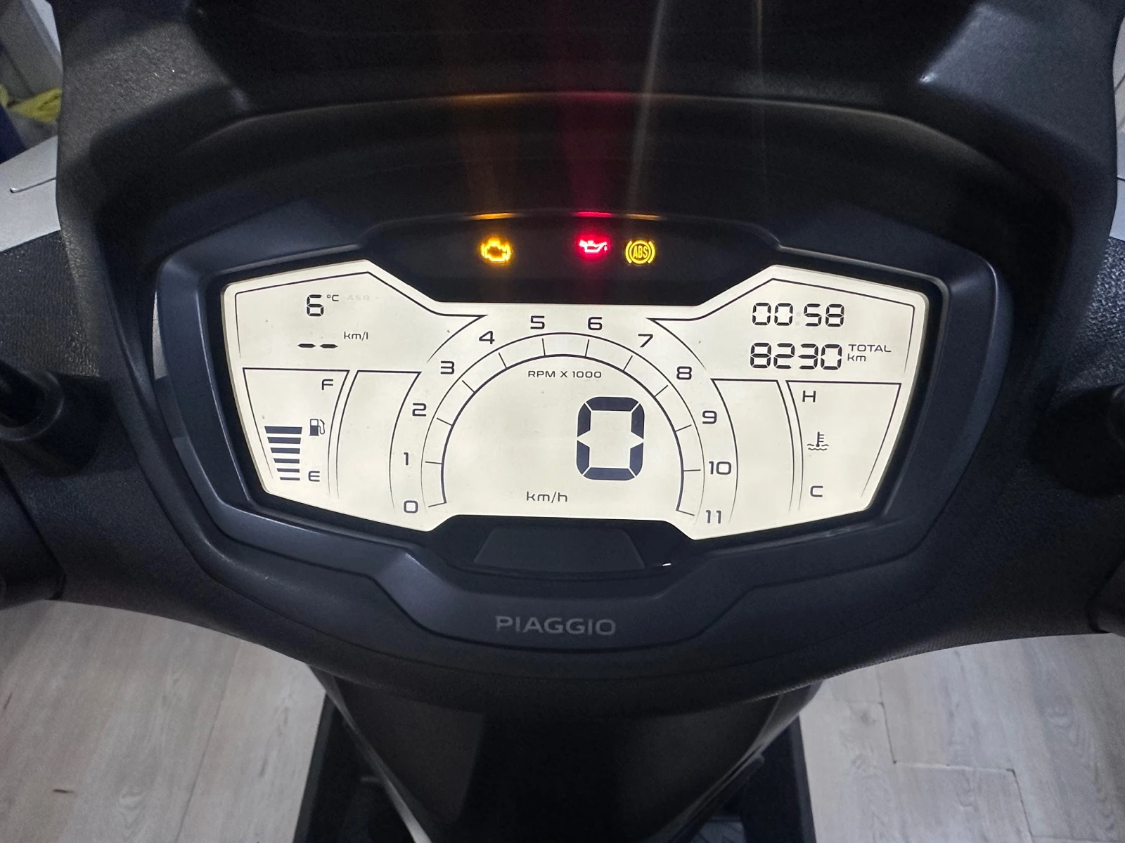 Piaggio Beverly 300hpe S 03.2023г. - изображение 3
