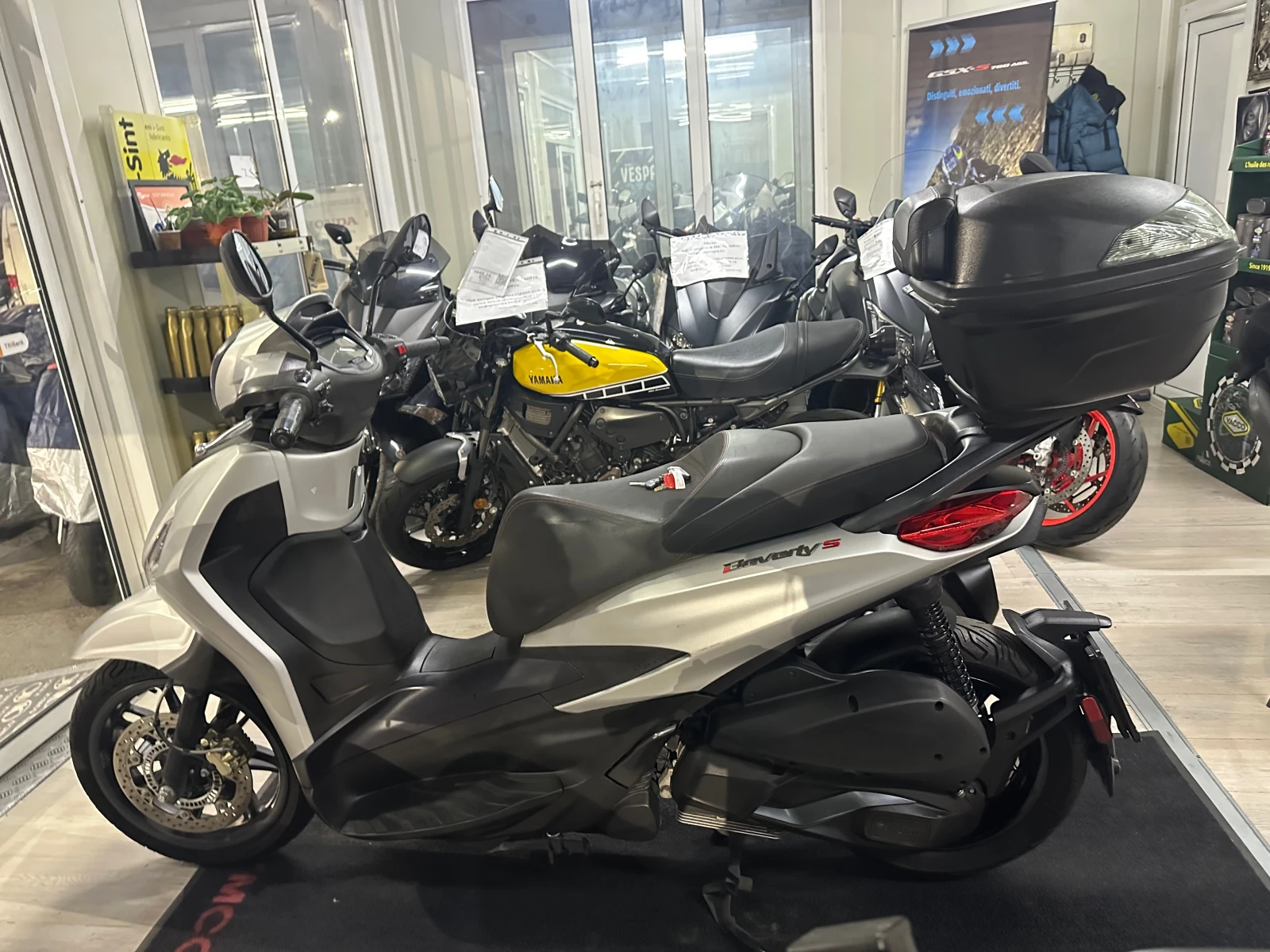 Piaggio Beverly 300hpe S 03.2023. | Mobile.bg   15