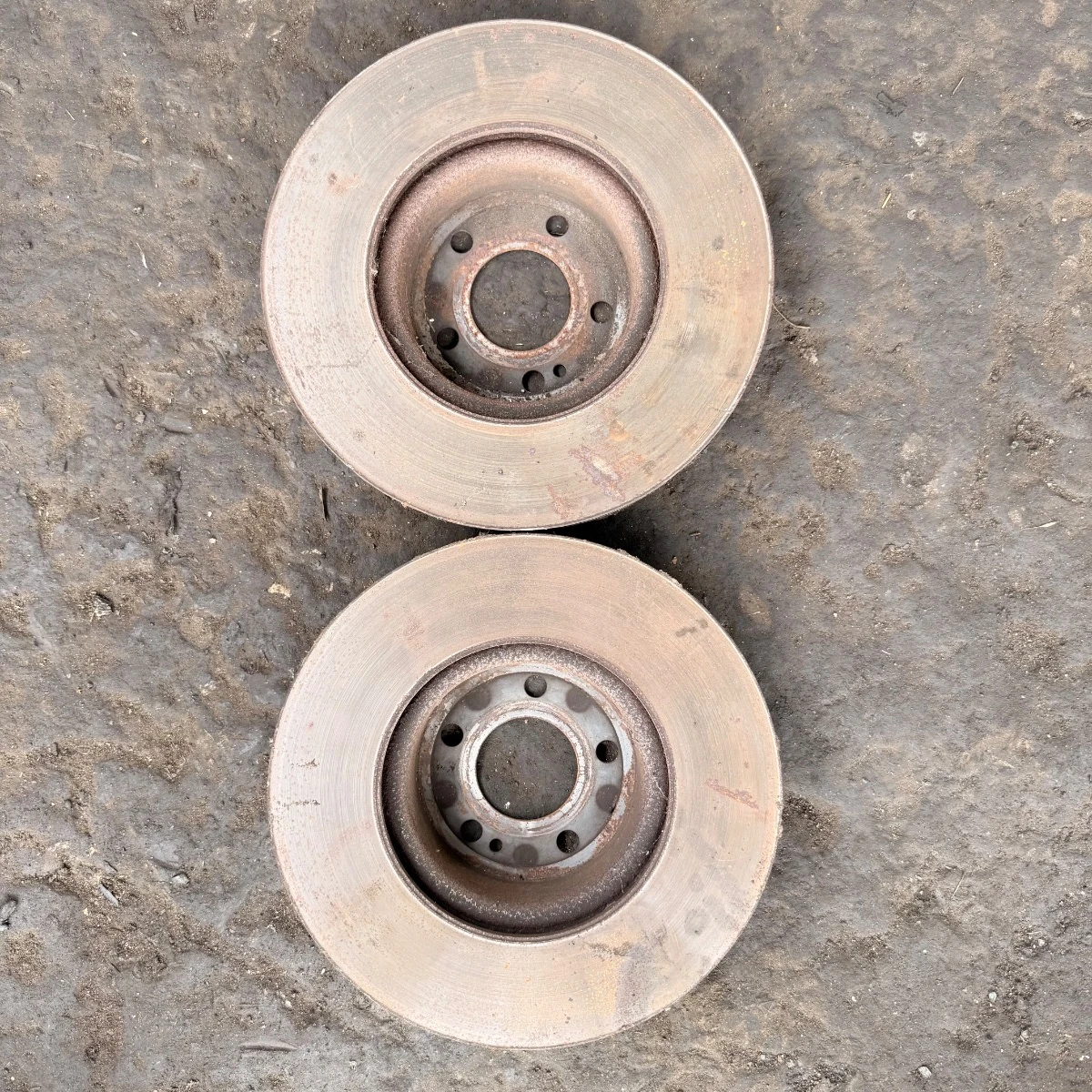Спирачни дискове за Mercedes W205 1604-1604