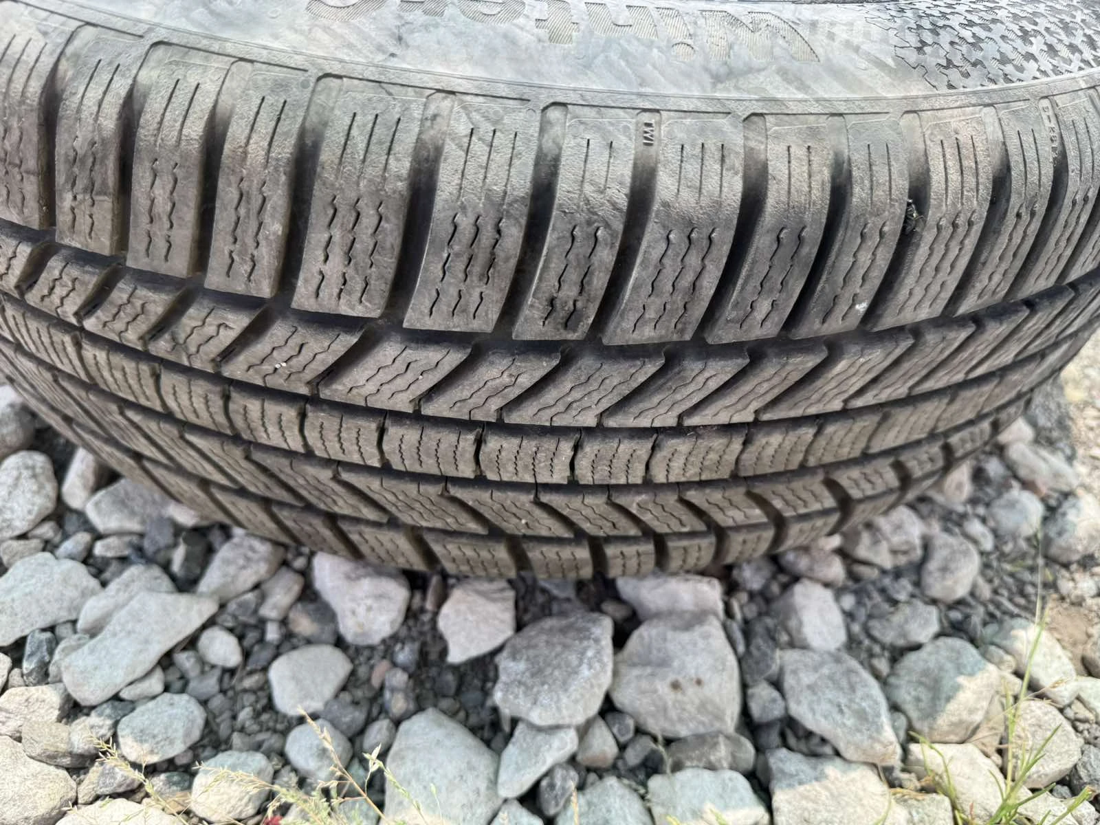    215/60R17  Toyota C-HR | Mobile.bg   3