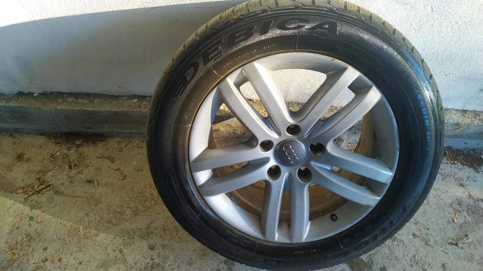 Гуми с джанти Debica 255/55R18