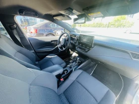 Toyota Corolla 2.0 HEV Touring Sport Executive Plus, снимка 11