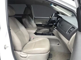 Kia Carnival 11-seater Deluxe| 200к.с., снимка 11
