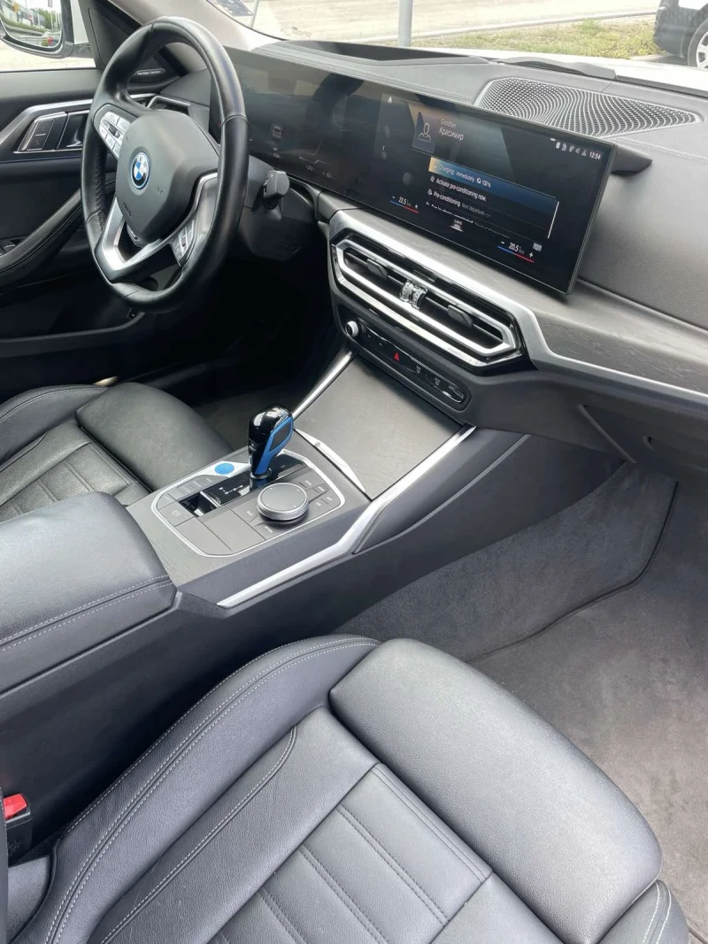 BMW i4, снимка 10 - Автомобили и джипове - 47524204