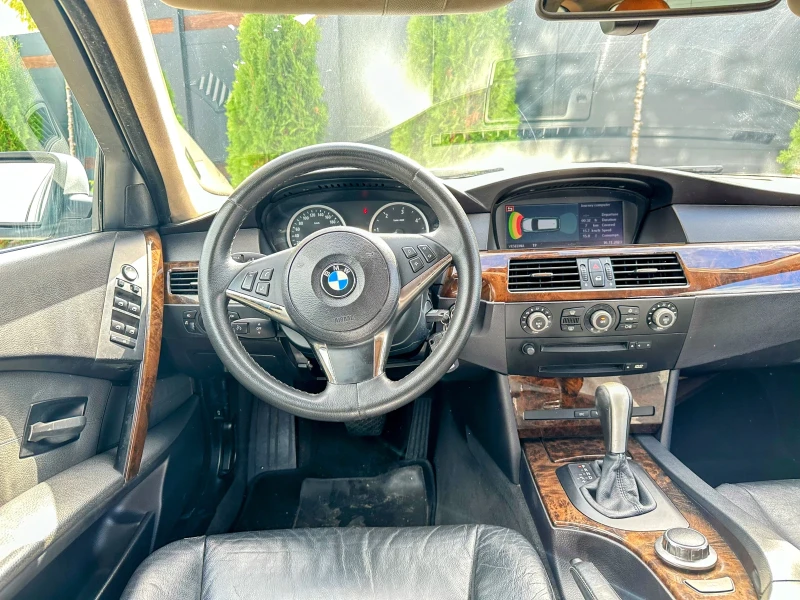 BMW 530 3.0tdi* 231hp* x-DRIVE-4x4* КОЖА* НАВИГАЦИЯ* ЛИЗИН, снимка 13 - Автомобили и джипове - 47529405