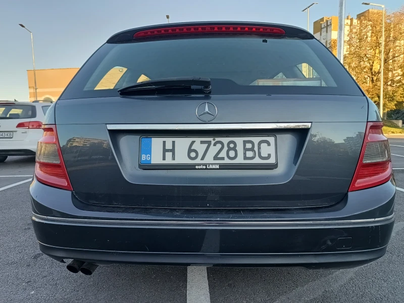 Mercedes-Benz C 180, снимка 4 - Автомобили и джипове - 47745531