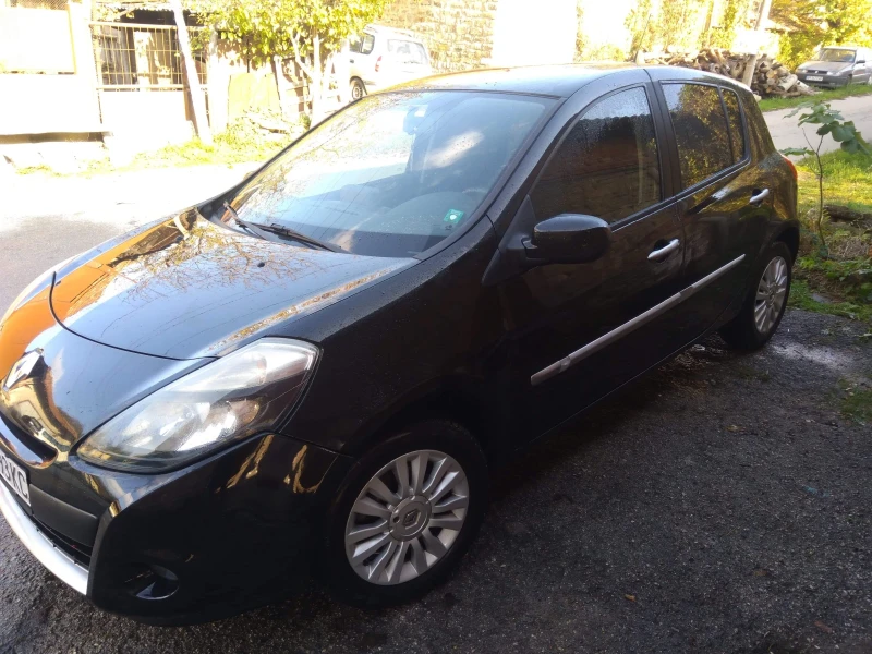 Renault Clio, снимка 4 - Автомобили и джипове - 47827631