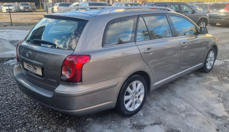 Toyota Avensis 1.8 VVT-i Фейслифт!, снимка 5 - Автомобили и джипове - 48601934