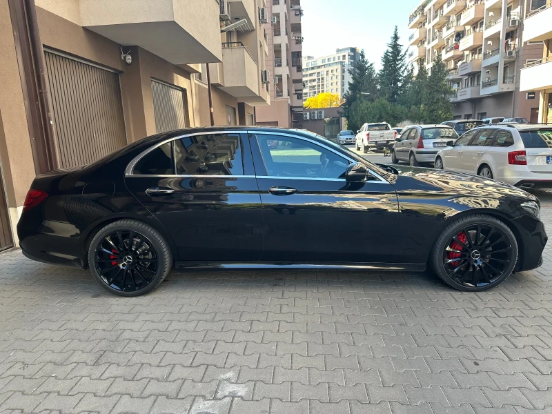 Mercedes-Benz E 220 d AMG/DIGITAL/NAVI/9G/360/CARPLAY/BURM, снимка 4 - Автомобили и джипове - 48741968