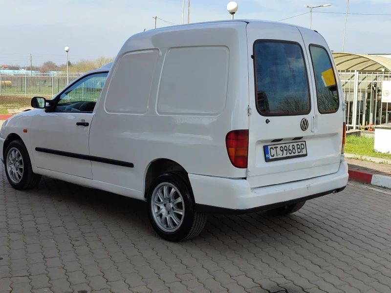 VW Caddy, снимка 5 - Автомобили и джипове - 49455017