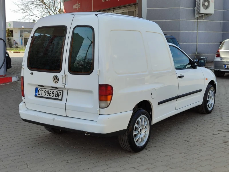 VW Caddy, снимка 6 - Автомобили и джипове - 49455017