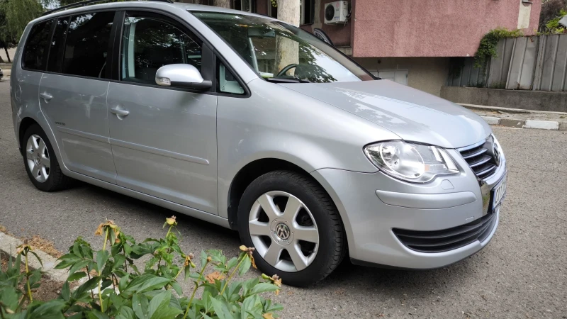 VW Touran, снимка 7 - Автомобили и джипове - 51600098