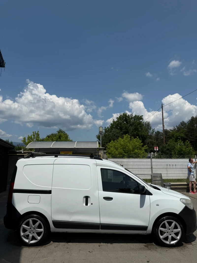 Dacia Dokker, снимка 4 - Автомобили и джипове - 51044221