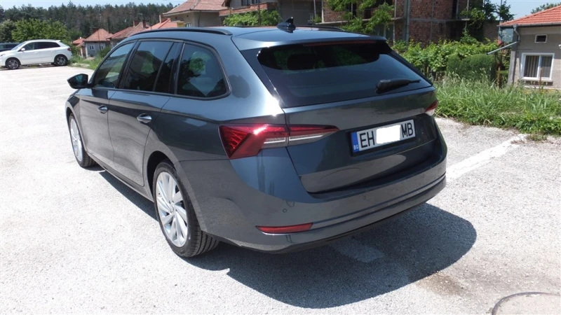 Skoda Octavia 2.0TDI VIRTUAL/DISTRONIC/AMBIENT, снимка 6 - Автомобили и джипове - 52022120