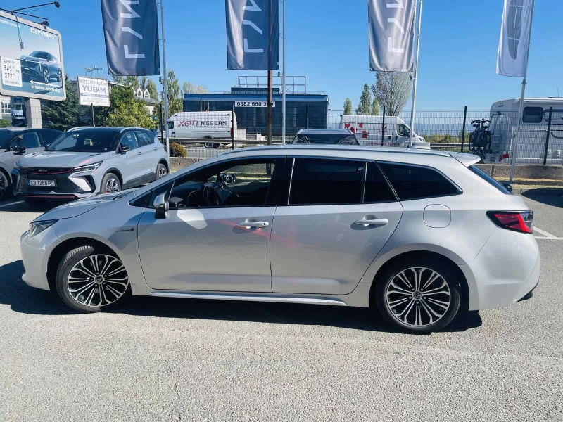 Toyota Corolla 2.0 HEV Touring Sport Executive Plus, снимка 7 - Автомобили и джипове - 51748253