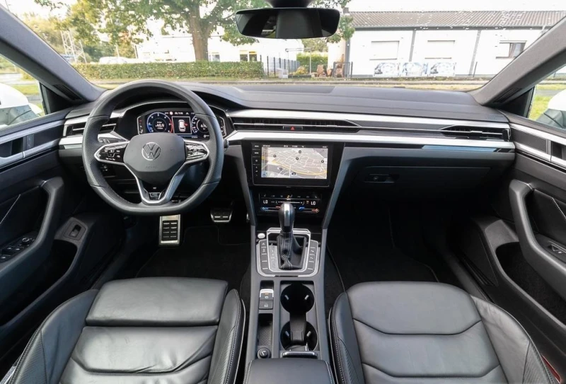 VW Arteon SHOOTING BRAKE* R-LINE* 4M* DISTR* CAM* KEYLESS* , снимка 9 - Автомобили и джипове - 51765091