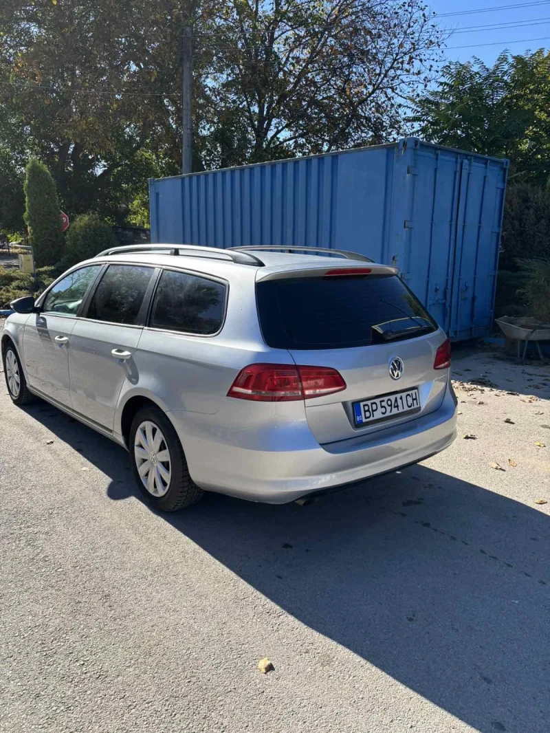 VW Passat 1.6, снимка 12 - Автомобили и джипове - 52346962