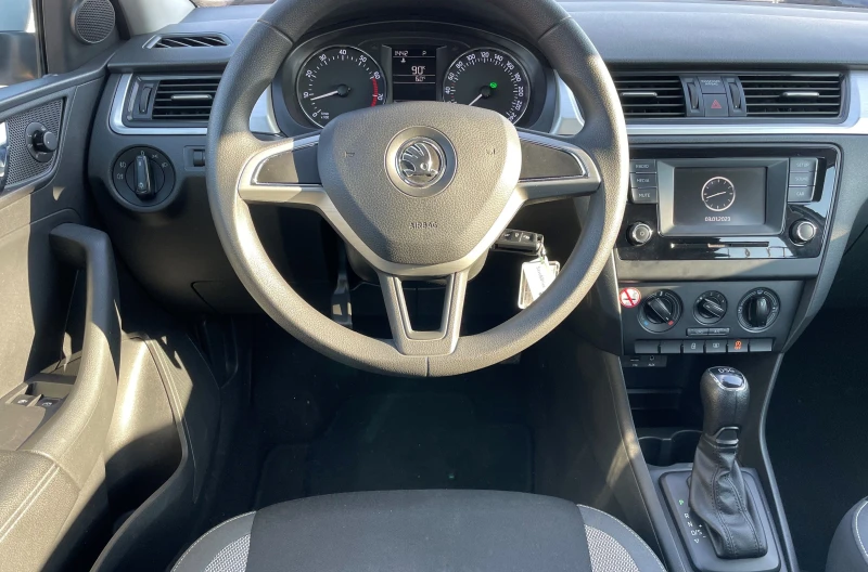 Skoda Rapid 1.0 TSI, 95hp, 7DSG, EU6, снимка 7 - Автомобили и джипове - 52179751