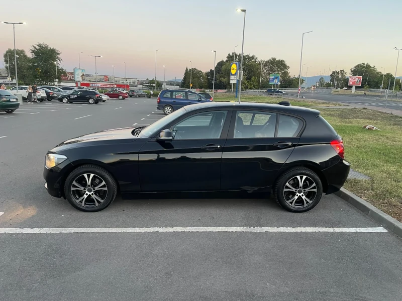 BMW 116 БЕНЗИН 136К.С. 8СКОРОСТИ РЕГИСТРИРАН ОБСЛУЖЕН, снимка 2 - Автомобили и джипове - 52817343