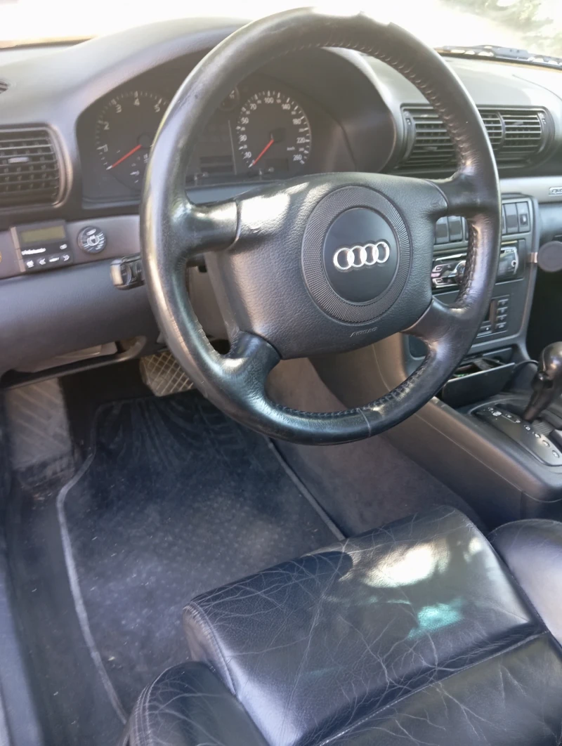 Audi A4, снимка 12 - Автомобили и джипове - 52921524
