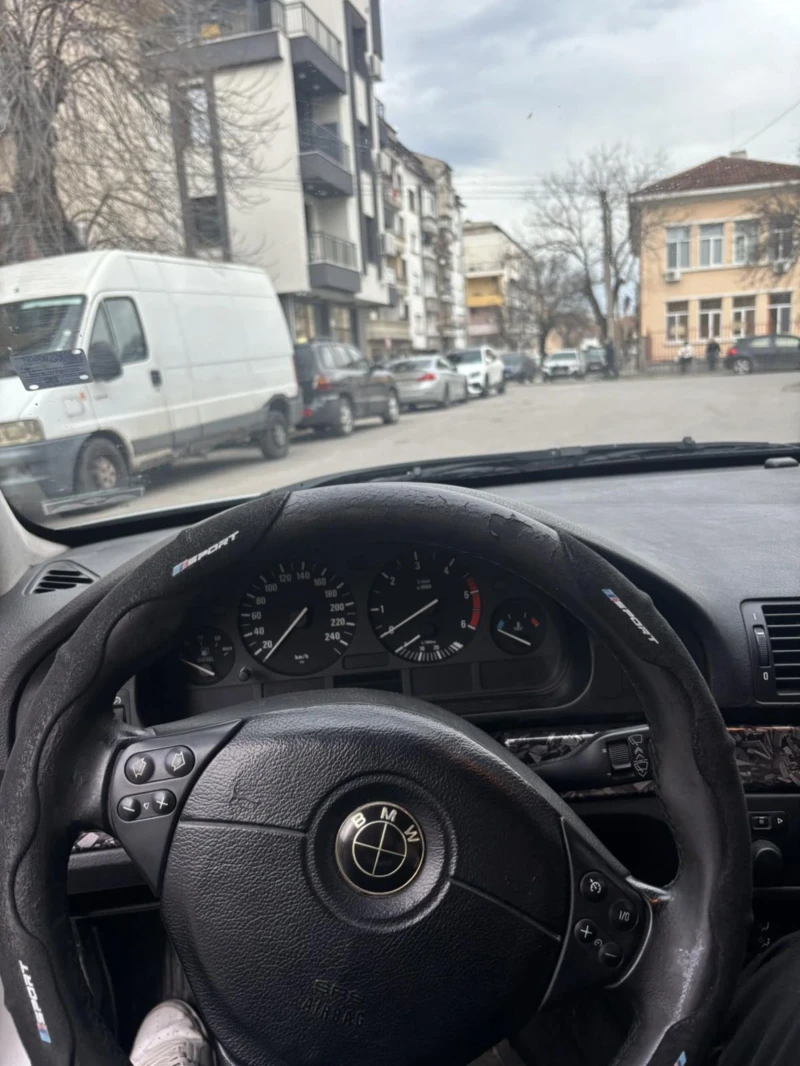 BMW 530, снимка 5 - Автомобили и джипове - 52975950