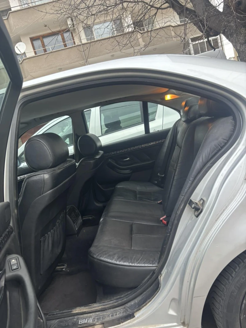 BMW 530, снимка 8 - Автомобили и джипове - 52975950